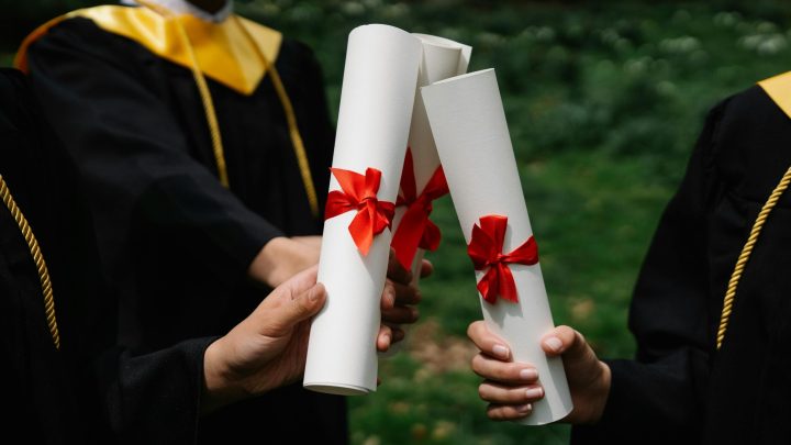 Top university degrees with future scope in Pakistan’s job market.